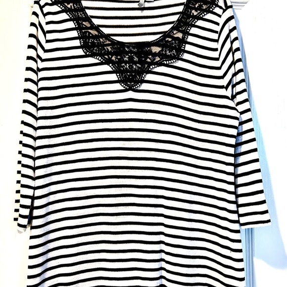 Cato Tops - Cato Women’s Pullover 3/4 Length Sleeves Black and White Stripe Size XL